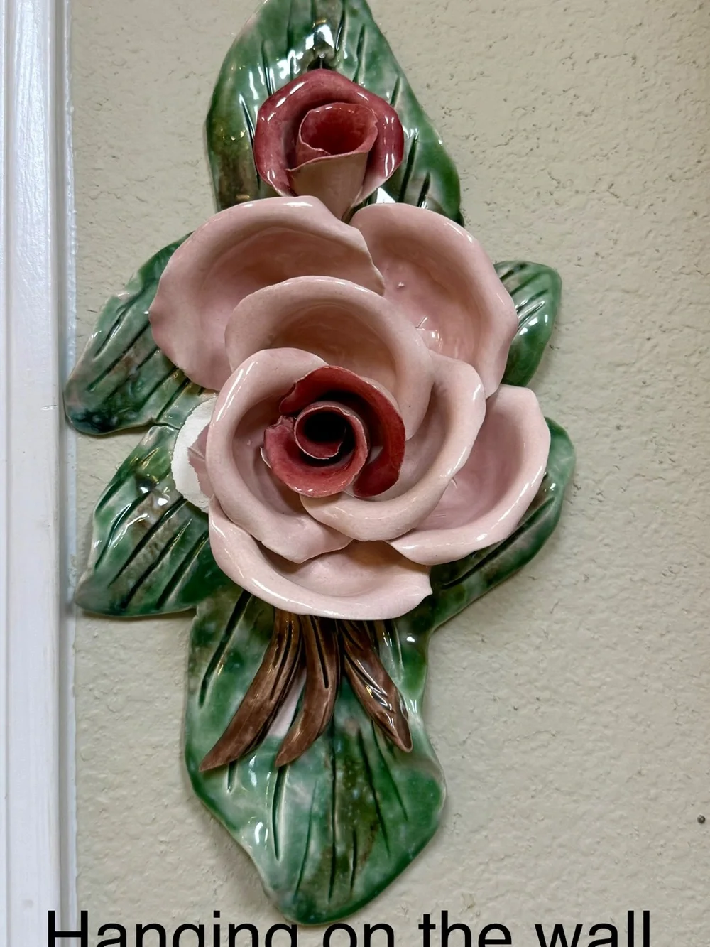 Vintage Capodimonte-style 3D Ceramic Rose Wall Plaque